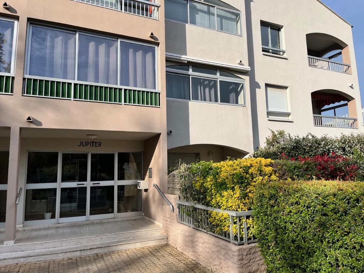 Studio Climatise Avec Jardin Et Plage A 250M Сен-Мандріє-сюр-Мер Екстер'єр фото